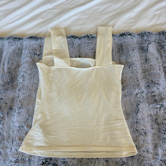 Reformation Cream Women's Top - Picture 4 of 5